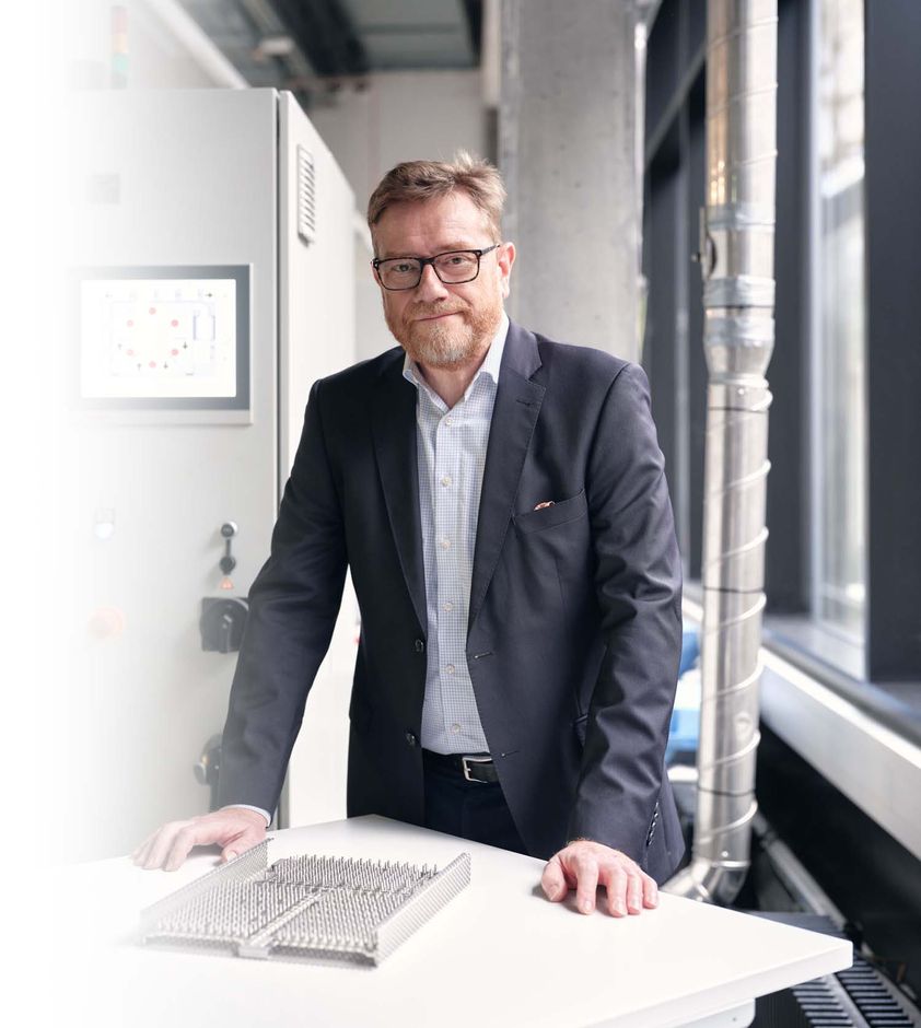 Sandmaster_SuccessStory_CMSA_2000px_RGB_331_web_verlauf.jpg Sandmaster_SuccessStory_CMSA_2000px_RGB_331_web_verlauf